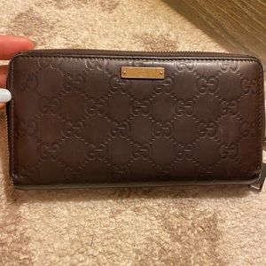 Gucci brown other zip around wallet great condition authentic!